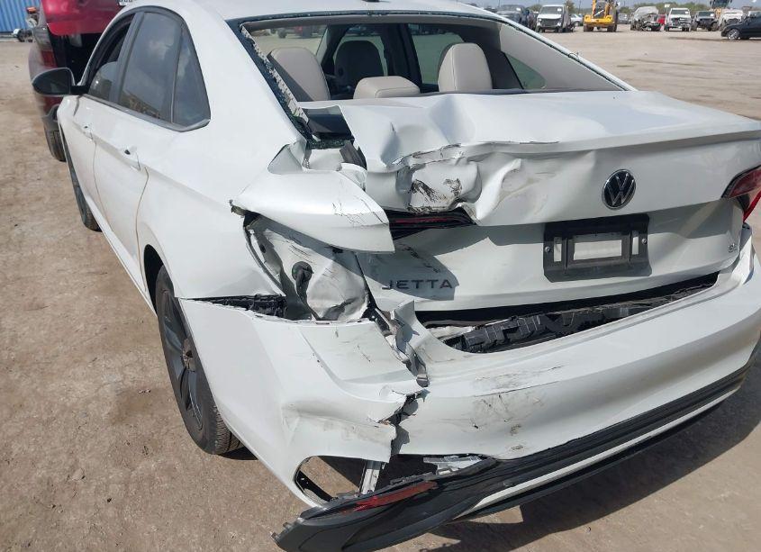 Photo 6 of 2022 Volkswagen Jetta 1.5T SE (VIN 3VW7M7BU6NM020735)