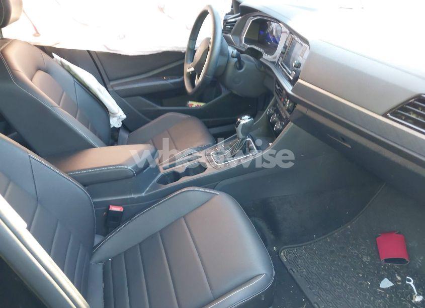 Photo 5 of 2023 Volkswagen Jetta 1.5T SE (VIN 3VW7M7BU6PM049235)