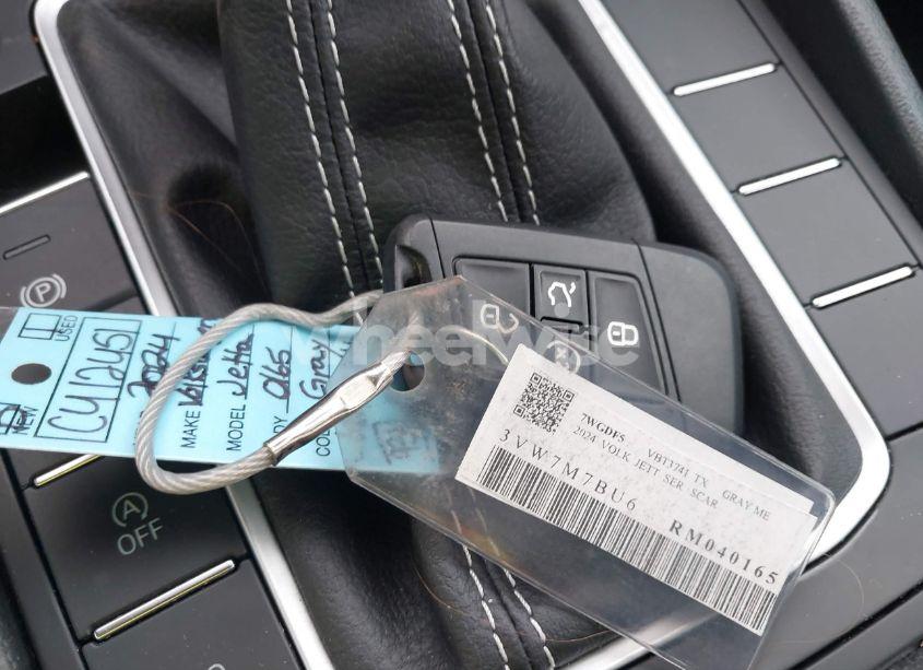 Photo 11 of 2024 Volkswagen Jetta 1.5T SE (VIN 3VW7M7BU6RM040165)