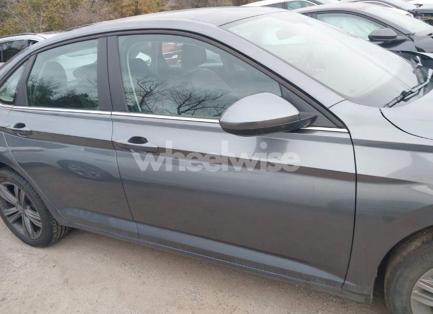 Photo 13 of 2024 Volkswagen Jetta 1.5T SE (VIN 3VW7M7BU6RM040165)