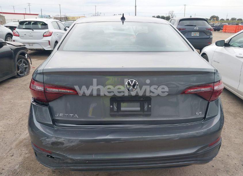 Photo 16 of 2024 Volkswagen Jetta 1.5T SE (VIN 3VW7M7BU6RM040165)