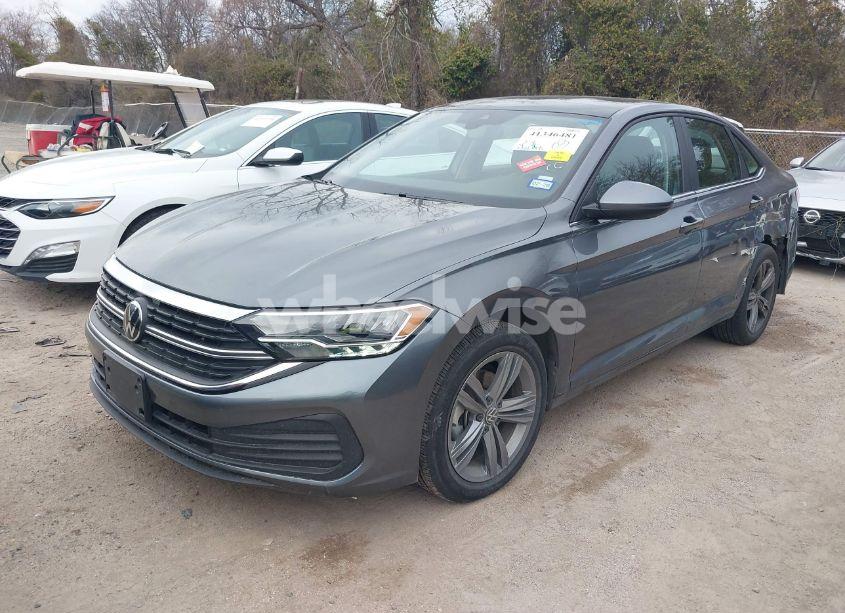 Photo 2 of 2024 Volkswagen Jetta 1.5T SE (VIN 3VW7M7BU6RM040165)