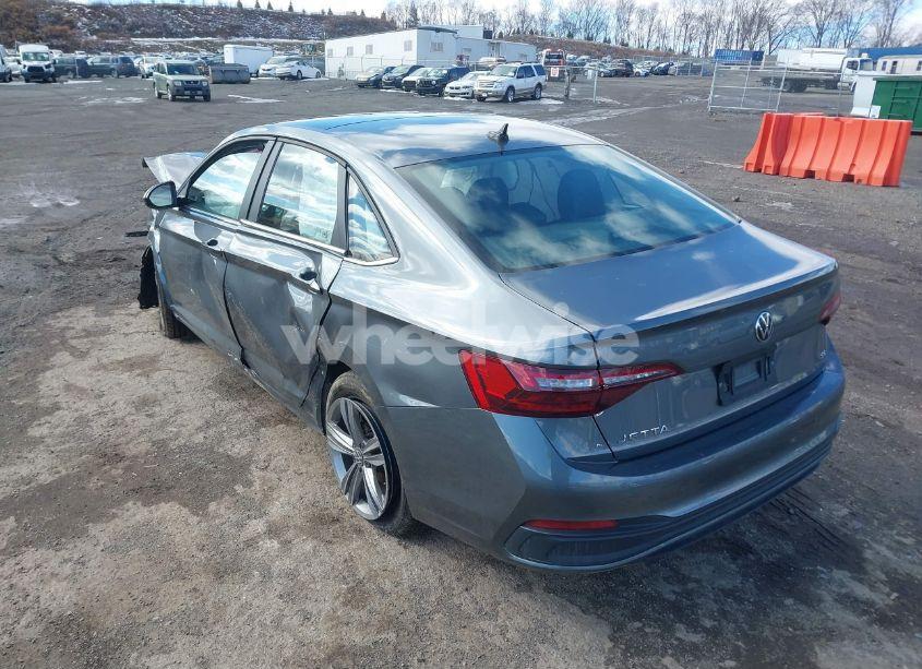 Photo 3 of 2024 Volkswagen Jetta 1.5T SE (VIN 3VW7M7BU7RM018112)