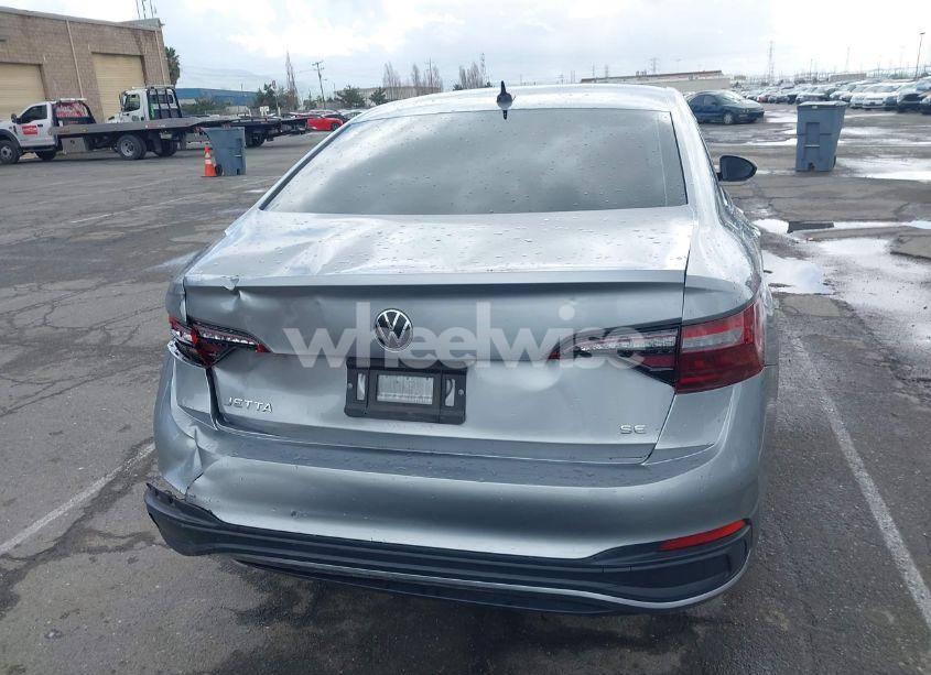 Photo 16 of 2024 Volkswagen Jetta 1.5T SE (VIN 3VW7M7BU8RM019513)