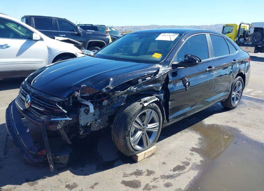 Photo 2 of 2024 Volkswagen Jetta 1.5T SE (VIN 3VW7M7BU8RM032794)