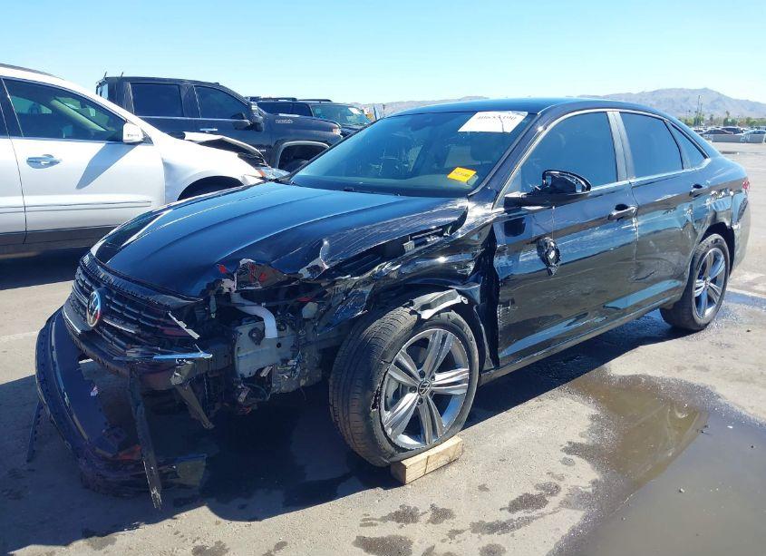 Photo 6 of 2024 Volkswagen Jetta 1.5T SE (VIN 3VW7M7BU8RM032794)