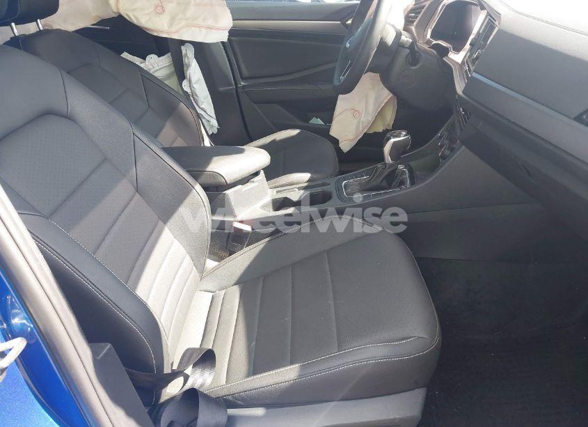 Photo 5 of 2024 Volkswagen Jetta 1.5T SE (VIN 3VW7M7BU8RM067013)
