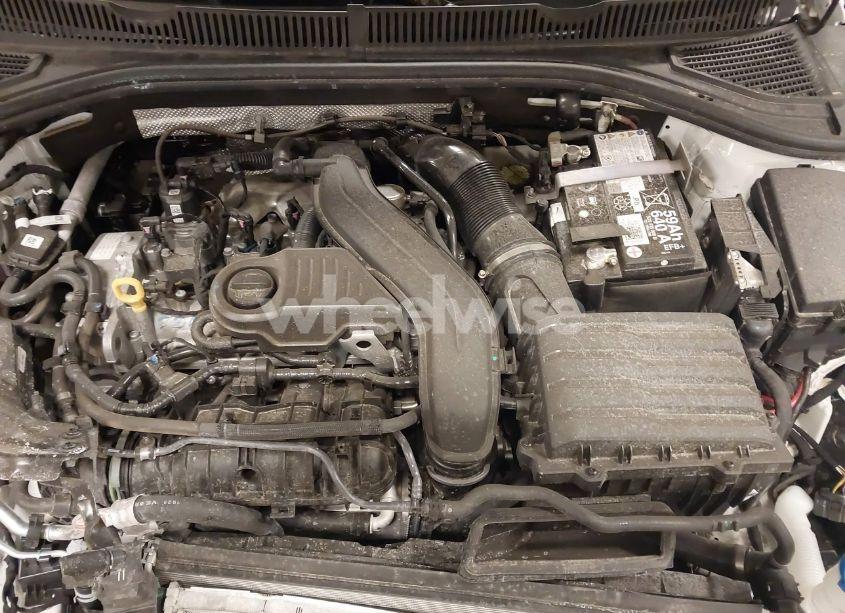 Photo 10 of 2024 Volkswagen Jetta 1.5T SE (VIN 3VW7M7BU9RM067103)