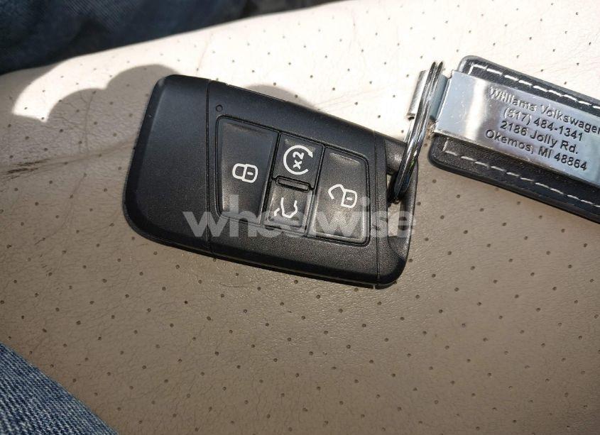 Photo 11 of 2024 Volkswagen Jetta 1.5T SE (VIN 3VW7M7BU9RM067103)