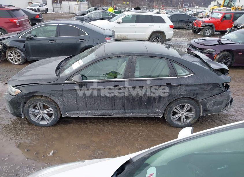 Photo 14 of 2024 Volkswagen Jetta 1.5T SE (VIN 3VW7M7BU9RM095113)