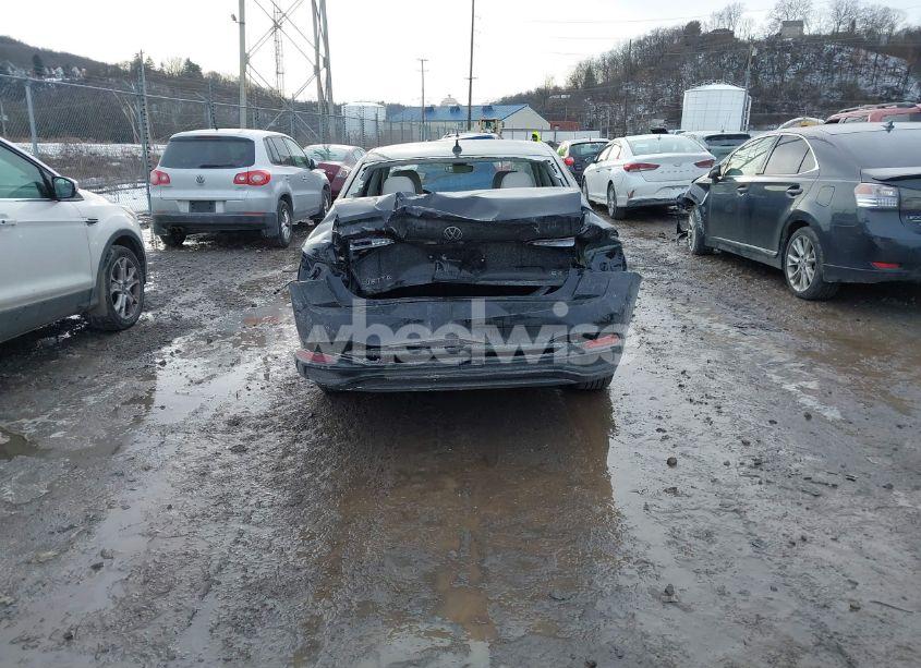Photo 16 of 2024 Volkswagen Jetta 1.5T SE (VIN 3VW7M7BU9RM095113)