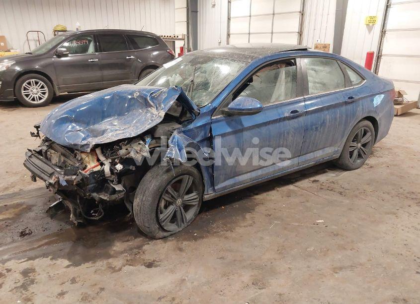 Photo 2 of 2022 Volkswagen Jetta 1.5T SE (VIN 3VW7M7BUXNM004845)