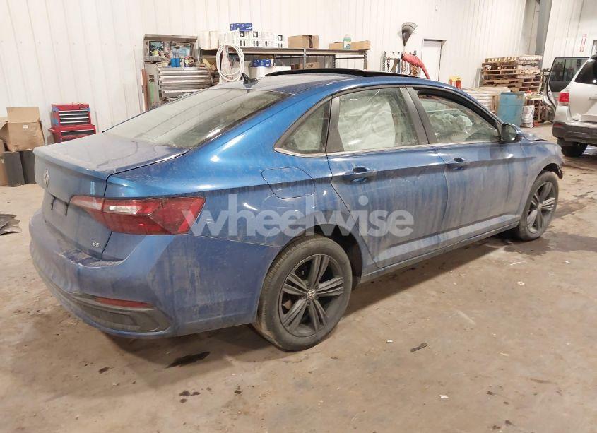 Photo 4 of 2022 Volkswagen Jetta 1.5T SE (VIN 3VW7M7BUXNM004845)