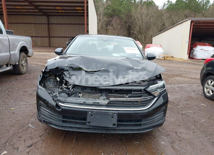 Photo 12 of 2024 Volkswagen Jetta 1.5T SE (VIN 3VW7M7BUXRM005578)