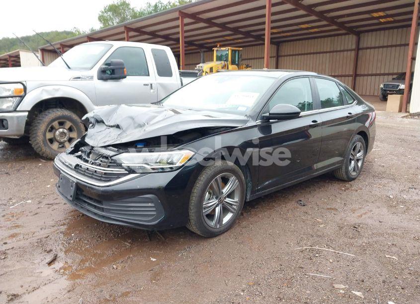 Photo 2 of 2024 Volkswagen Jetta 1.5T SE (VIN 3VW7M7BUXRM005578)