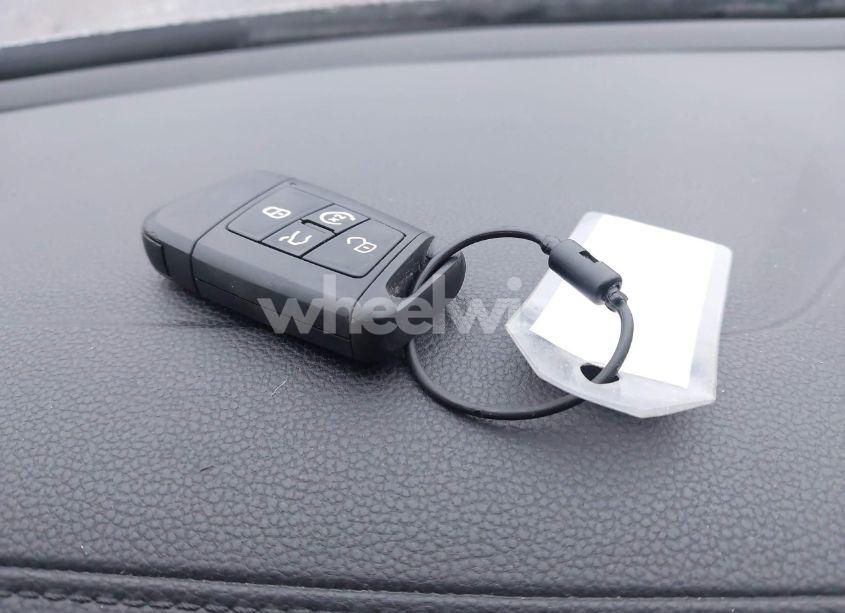 Photo 11 of 2024 Volkswagen Jetta 1.5T SE (VIN 3VW7M7BUXRM017875)