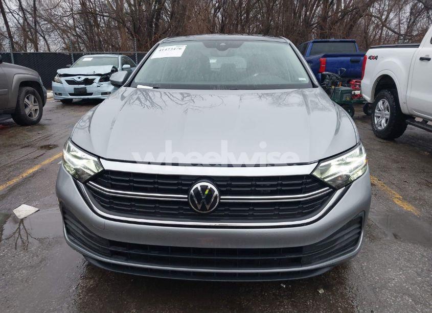 Photo 12 of 2024 Volkswagen Jetta 1.5T SE (VIN 3VW7M7BUXRM017875)