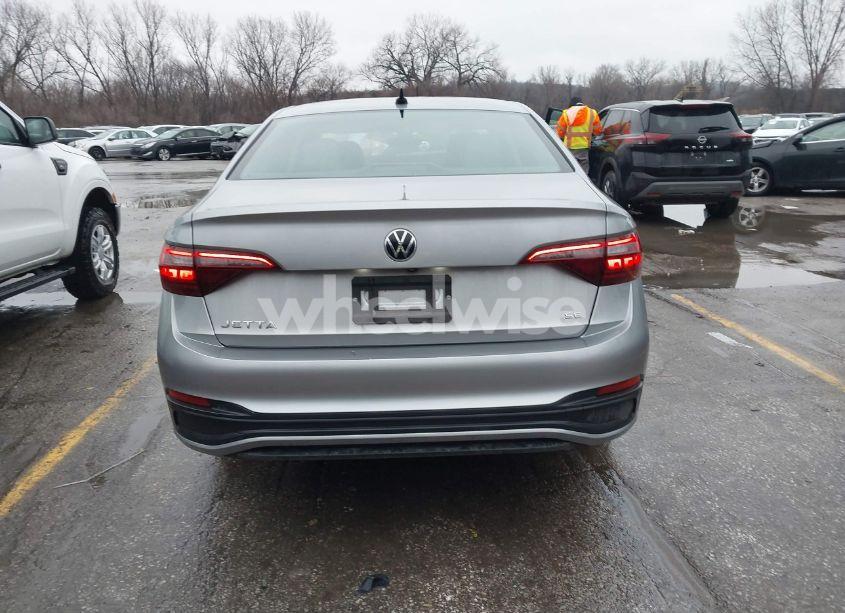 Photo 16 of 2024 Volkswagen Jetta 1.5T SE (VIN 3VW7M7BUXRM017875)