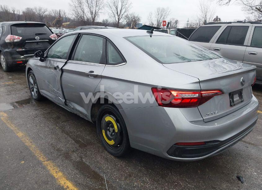 Photo 3 of 2024 Volkswagen Jetta 1.5T SE (VIN 3VW7M7BUXRM017875)