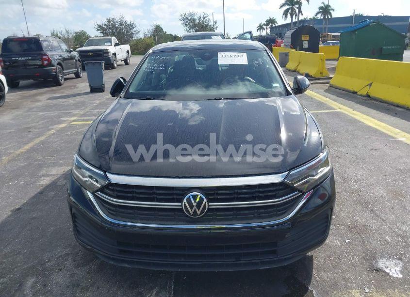Photo 11 of 2024 Volkswagen Jetta 1.5T SE (VIN 3VW7M7BUXRM036748)