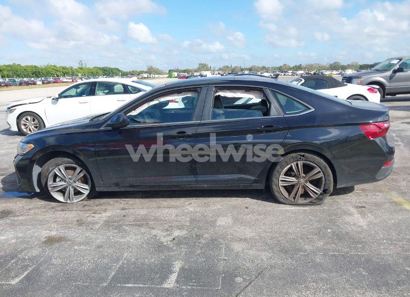 Photo 13 of 2024 Volkswagen Jetta 1.5T SE (VIN 3VW7M7BUXRM036748)