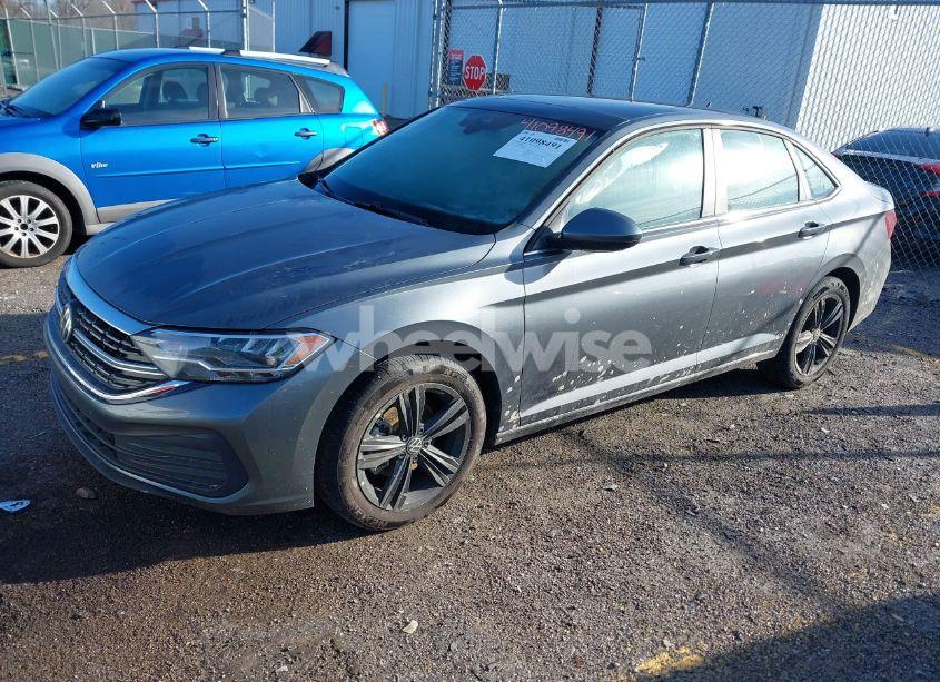 Photo 2 of 2024 Volkswagen Jetta 1.5T SE (VIN 3VW7M7BUXRM075081)