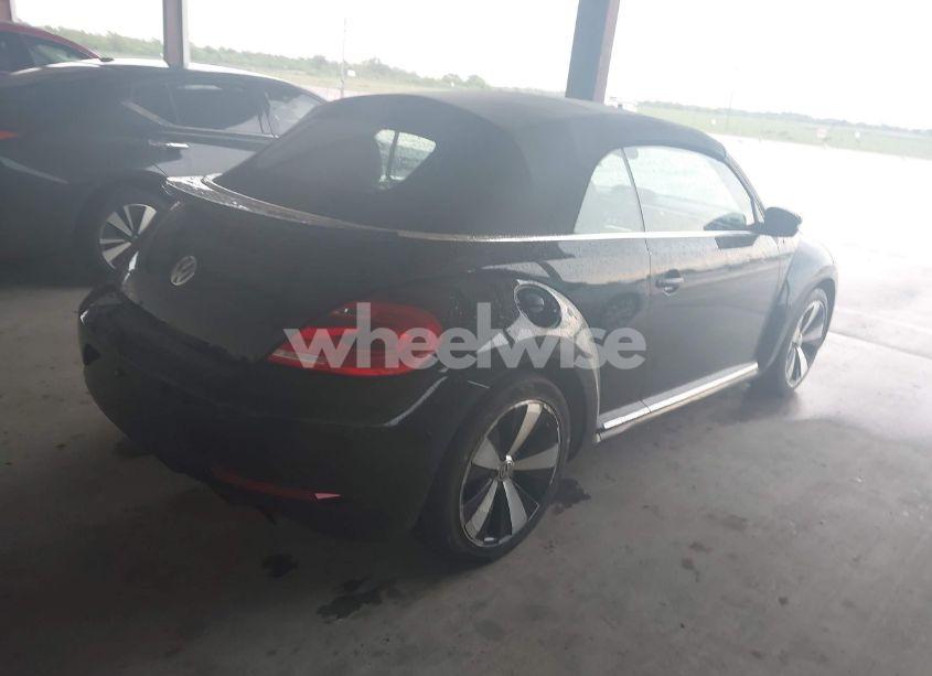 Photo 4 of 2014 Volkswagen Beetle 2.0T R-LINE (VIN 3VW7S7ATXEM804382)