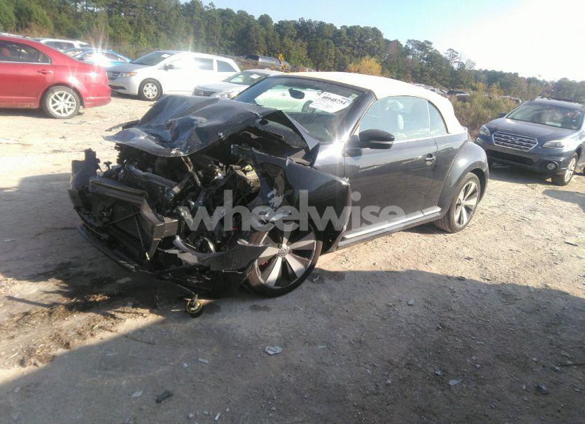 Photo 2 of 2013 Volkswagen Beetle 2.0T (VIN 3VW7T7AT5DM819108)