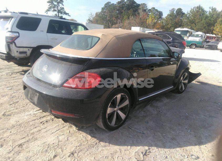 Photo 4 of 2013 Volkswagen Beetle 2.0T (VIN 3VW7T7AT5DM819108)