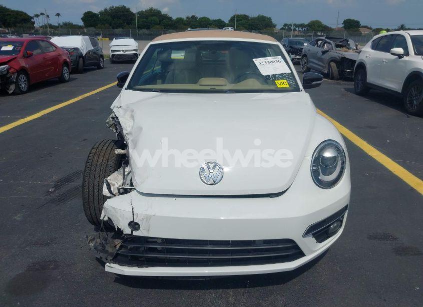 Photo 13 of 2015 Volkswagen Beetle 2.0T R-LINE (VIN 3VW7T7AT9FM818482)