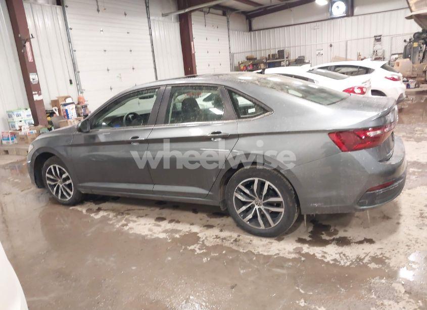 Photo 14 of 2025 Volkswagen Jetta 1.5T SE (VIN 3VW7X7BU0SM007269)