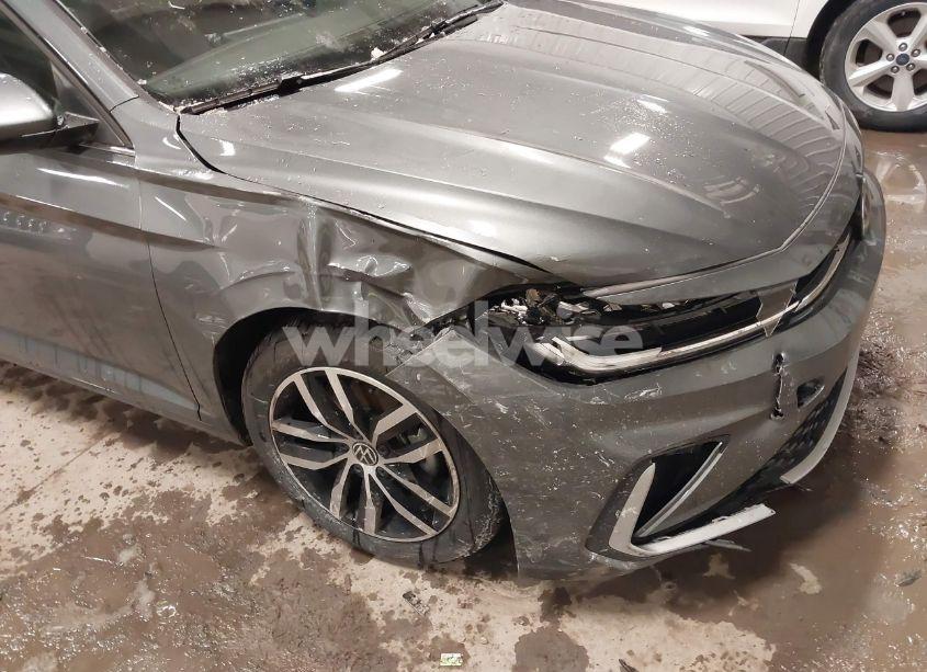 Photo 6 of 2025 Volkswagen Jetta 1.5T SE (VIN 3VW7X7BU0SM007269)