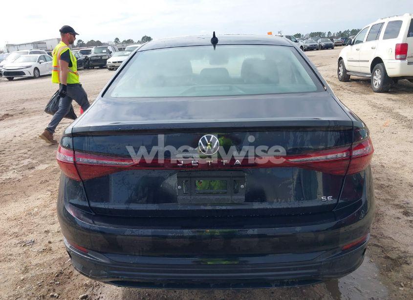 Photo 16 of 2025 Volkswagen Jetta 1.5T SE (VIN 3VW7X7BU0SM015193)