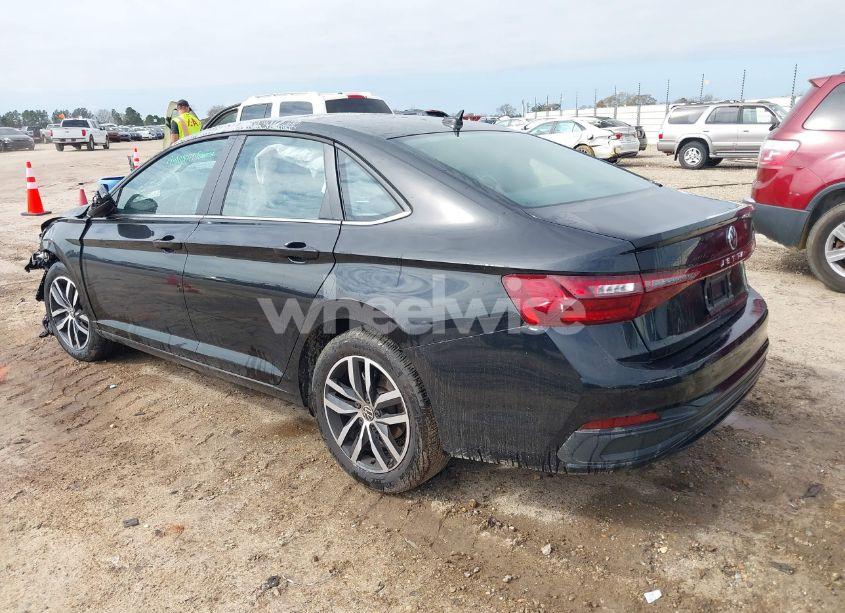 Photo 3 of 2025 Volkswagen Jetta 1.5T SE (VIN 3VW7X7BU0SM015193)