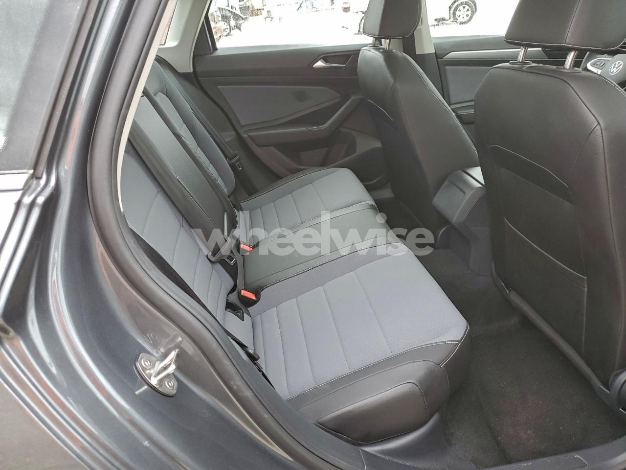 Photo 10 of 2025 VOLKSWAGEN JETTA SE (VIN 3VW7X7BU0SM092923)