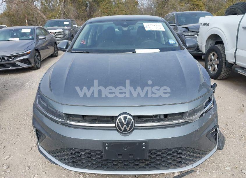 Photo 12 of 2025 Volkswagen Jetta 1.5T SE (VIN 3VW7X7BU2SM015017)