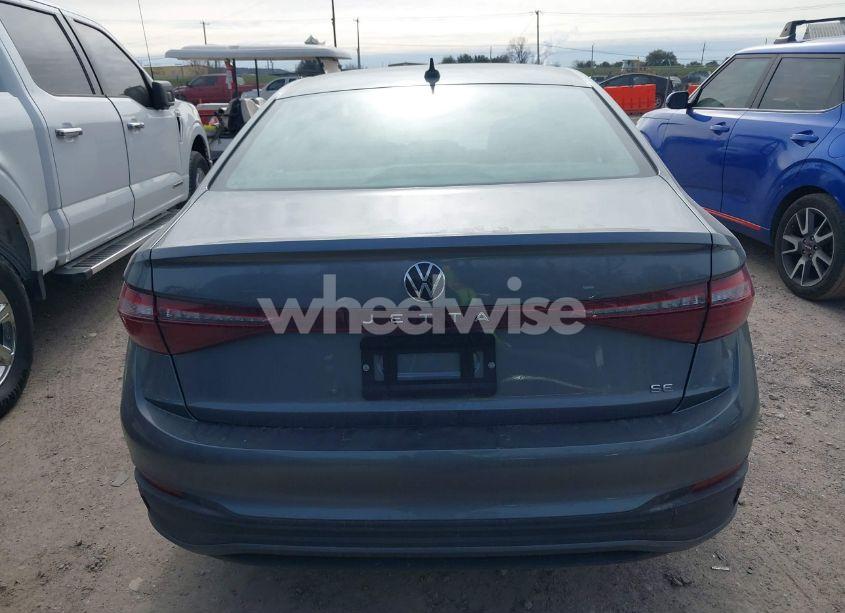 Photo 16 of 2025 Volkswagen Jetta 1.5T SE (VIN 3VW7X7BU2SM015017)