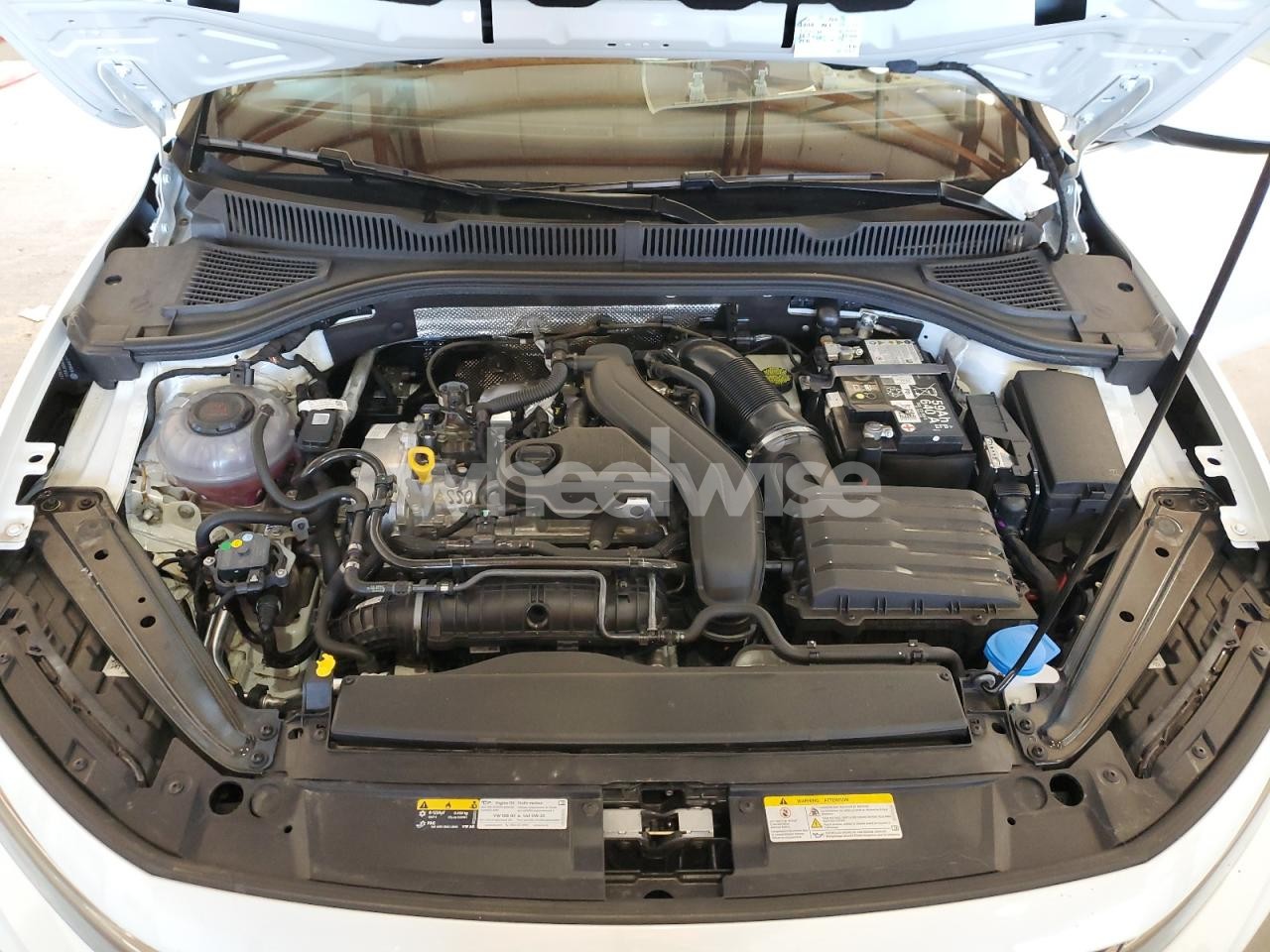 Photo 11 of 2025 VOLKSWAGEN JETTA SE (VIN 3VW7X7BU2SM046803)