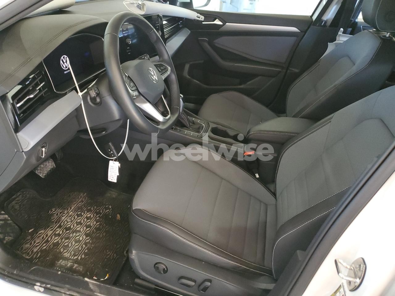 Photo 7 of 2025 VOLKSWAGEN JETTA SE (VIN 3VW7X7BU2SM046803)