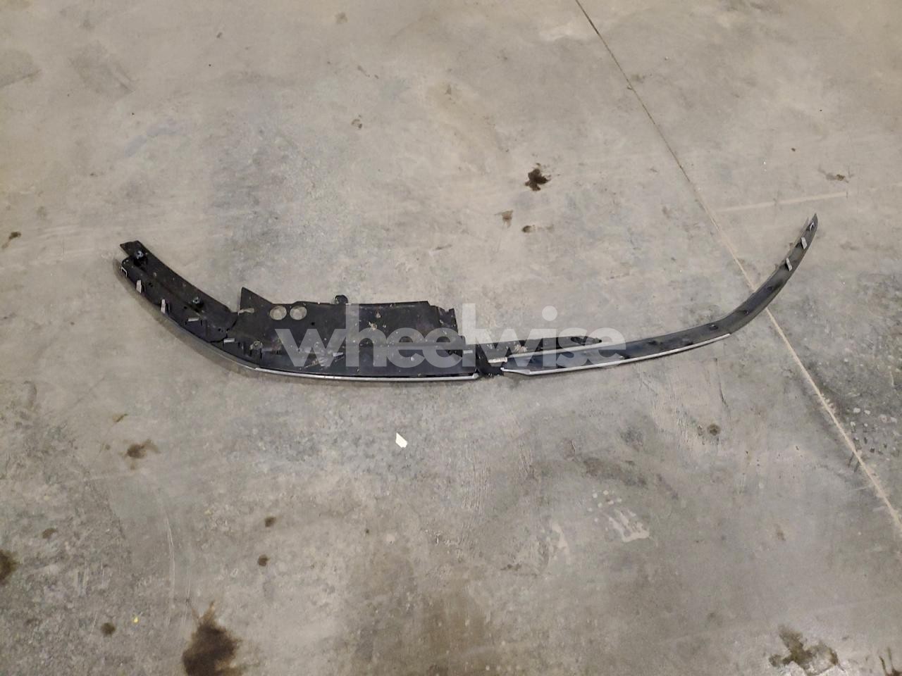 Photo 12 of 2025 VOLKSWAGEN JETTA SE (VIN 3VW7X7BU3SM017570)