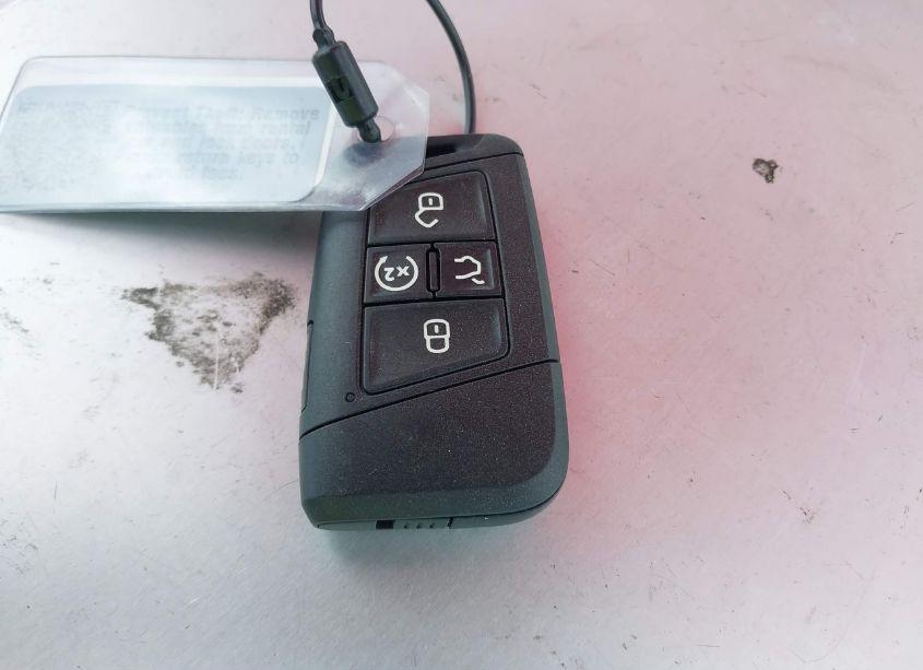 Photo 11 of 2025 Volkswagen Jetta 1.5T SE (VIN 3VW7X7BU3SM017858)