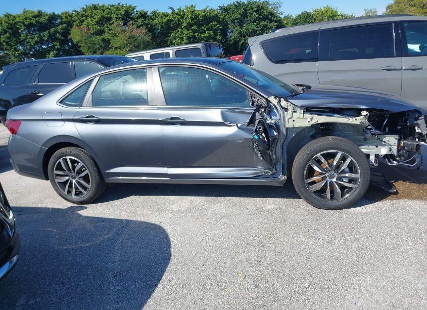 Photo 14 of 2025 Volkswagen Jetta 1.5T SE (VIN 3VW7X7BU3SM017858)