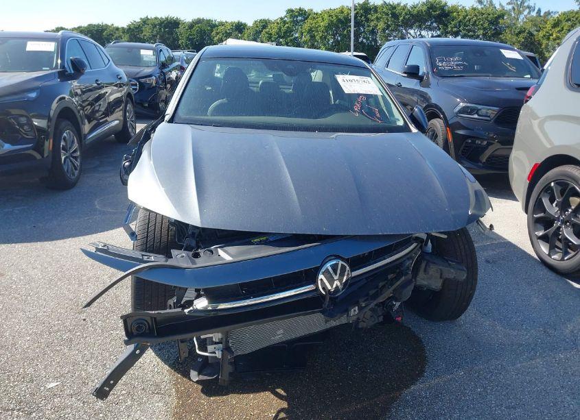 Photo 6 of 2025 Volkswagen Jetta 1.5T SE (VIN 3VW7X7BU3SM017858)