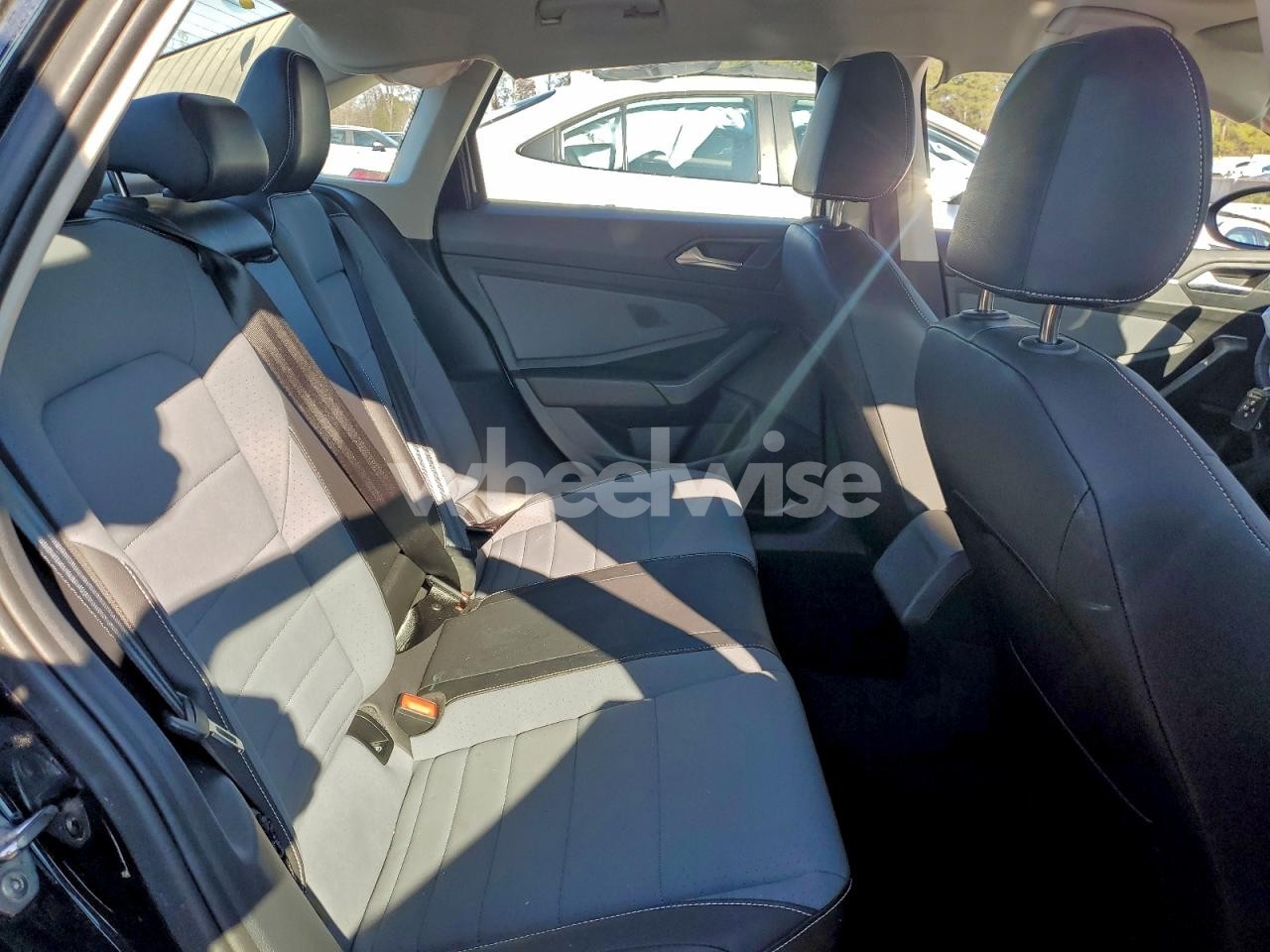 Photo 10 of 2025 VOLKSWAGEN JETTA SE (VIN 3VW7X7BU3SM053100)