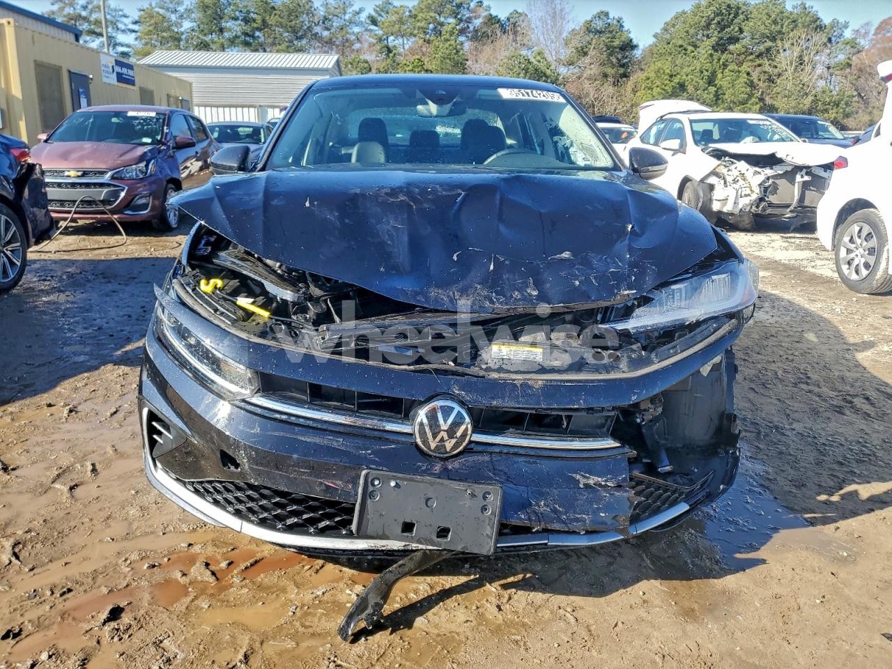 Photo 5 of 2025 VOLKSWAGEN JETTA SE (VIN 3VW7X7BU3SM053100)