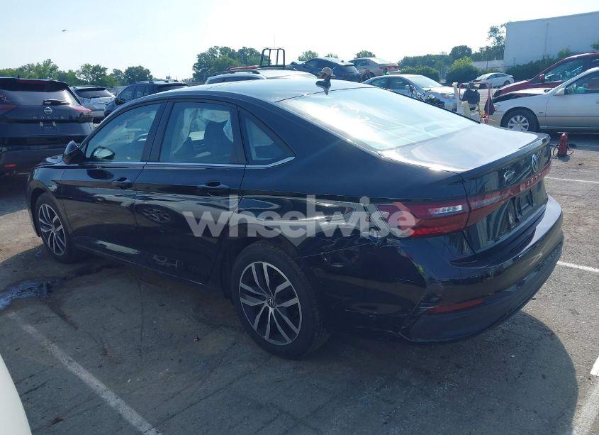 Photo 14 of 2025 Volkswagen Jetta 1.5T SE (VIN 3VW7X7BU5SM012063)