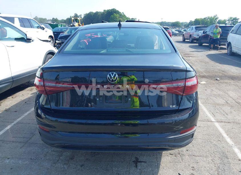 Photo 16 of 2025 Volkswagen Jetta 1.5T SE (VIN 3VW7X7BU5SM012063)