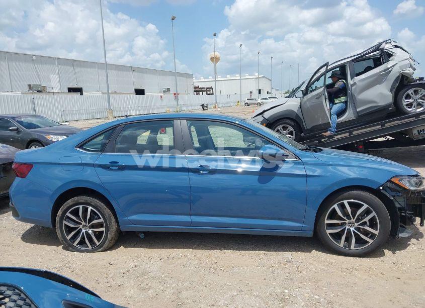 Photo 14 of 2025 Volkswagen Jetta 1.5T SE (VIN 3VW7X7BU5SM060761)