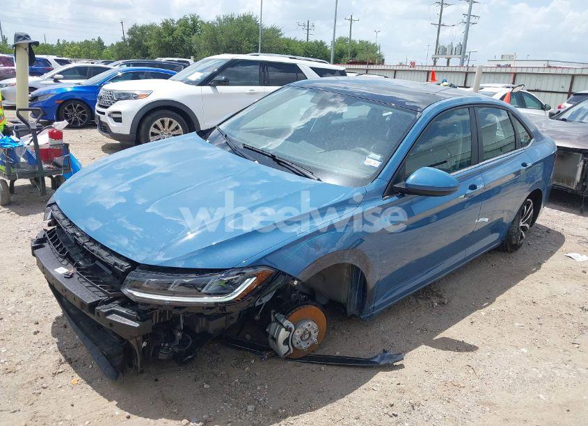 Photo 2 of 2025 Volkswagen Jetta 1.5T SE (VIN 3VW7X7BU5SM060761)
