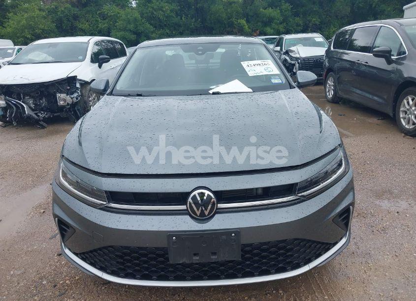 Photo 12 of 2025 Volkswagen Jetta 1.5T SE (VIN 3VW7X7BU7SM037675)
